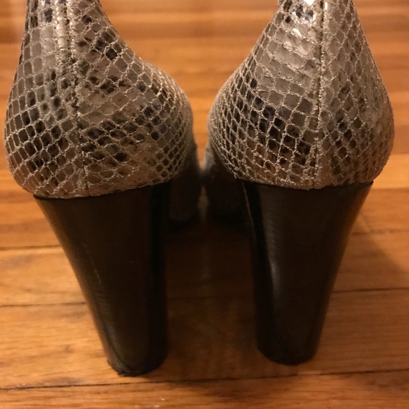 Michael Kors silver snake skin pattern block heels - Picture 6 of 8